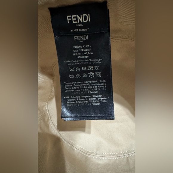 Fendi Bucket Hat - Mint Condition - Picture 6 of 16